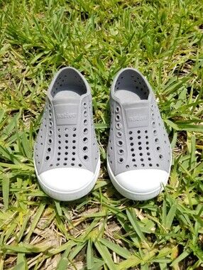 Native Jefferson Light Gray Slip On Sneakers Size C8
